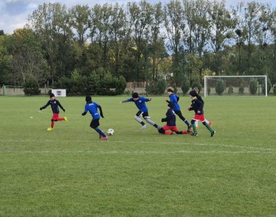 Nie tylko futbol! Orlik E2 ćwiczył także ratowanie życia