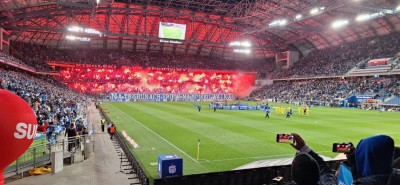 Pozdrawiamy ze stadionu 