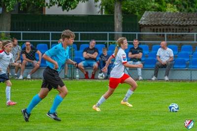 FOTO: MŁODZICZKI | Juna - AVIA KAMIONKI