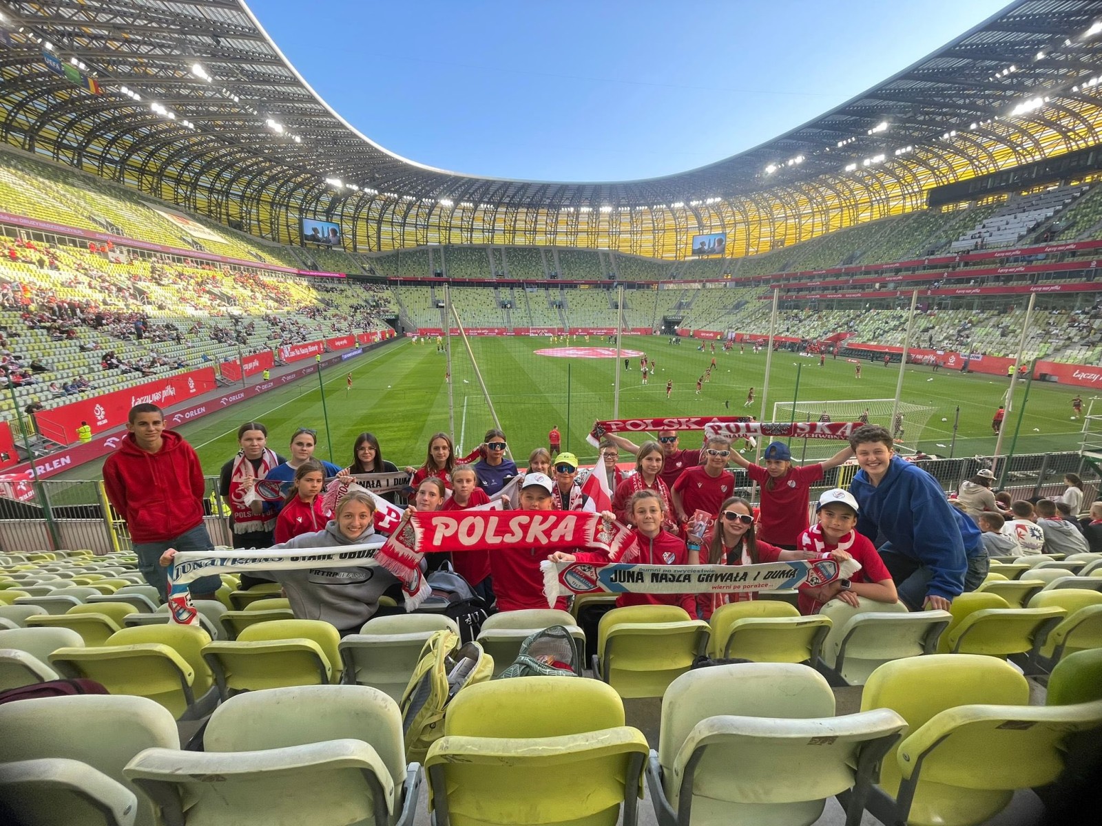 NIEZAPOMNIANE CHWILE NA MECZU POLSKA - RUMUNIA