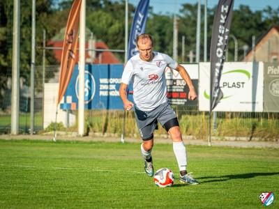 FOTO: A KLASA | Juna -  Iskra Długie Stare