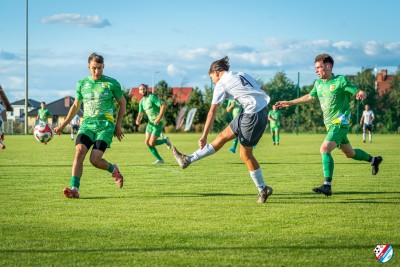 FOTO: A KLASA | Juna -  Iskra Długie Stare