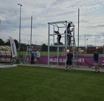 Wielkie wsparcie, wielki efekt – budka spikera już stoi!