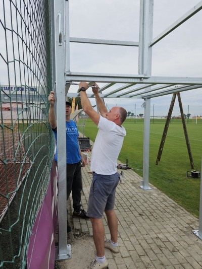 Wielkie wsparcie, wielki efekt – budka spikera już stoi!