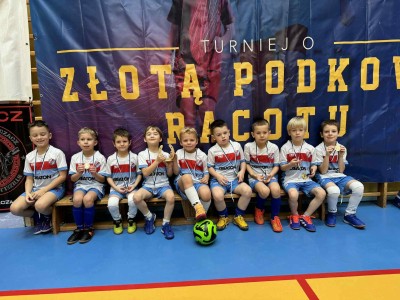 Skrzaty i Żaki w akcji na Podkowa Racotu Cup