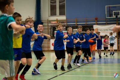 Młodzi zawodnicy rozwijają sprawność i charakter – trening z Tomaszem Matelskim