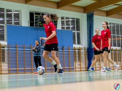 FOTO: Zimowe przygotowania młodziczek do rundy wiosennej