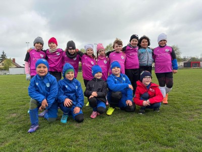 Nasze żaczki na boisku – sparing z Racotem