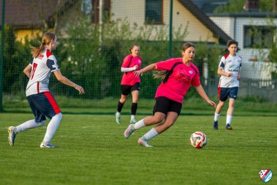 FOTO: 4 LIGA KOBIET | Juna - Polonia Środa Wlkp. III