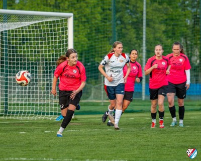 FOTO: 4 LIGA KOBIET | Juna - Polonia Środa Wlkp. III