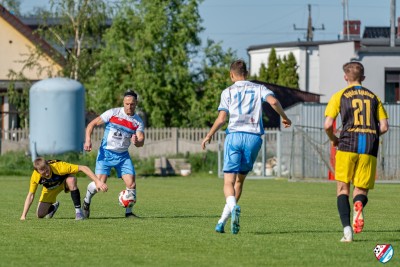 FOTO: A KLASA | Juna - Błękitni Kąkolewo