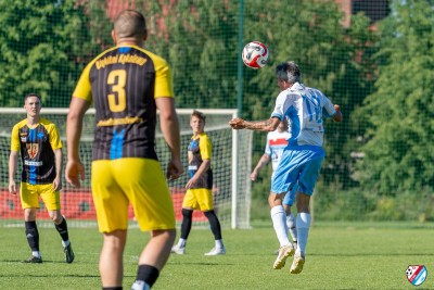 FOTO: A KLASA | Juna - Błękitni Kąkolewo
